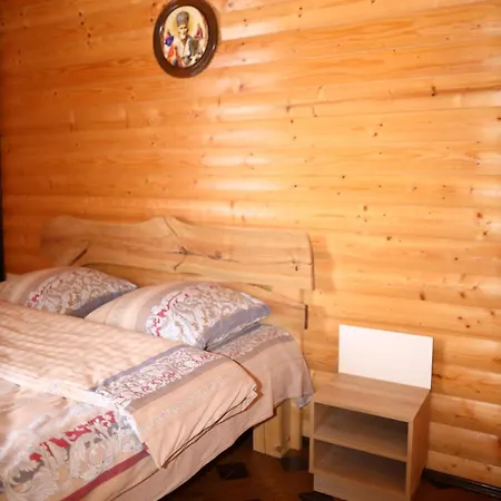 у карпатах Πανσιόν